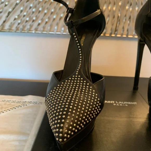 YSL Studded Janis Mary Jane Heel. Black. Size 38. - Picture 8 of 15